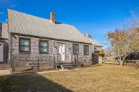 Charming 3br Home In Nantucket's Natural Beauty 3 Bedroom Home