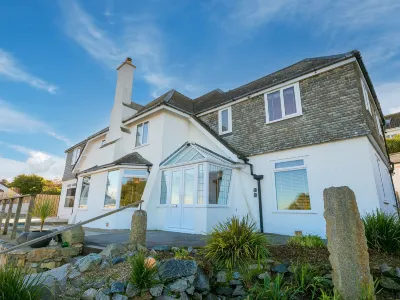 Beachcroft Hotels near Porthminster Beach