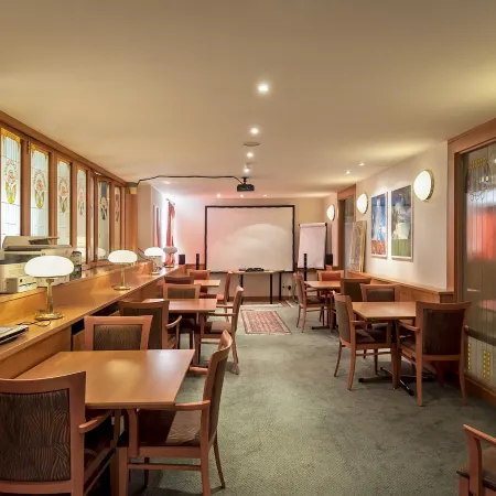 Club Hotel Cortina Отели рядом с достопримечательностью «13. Хитцинг»