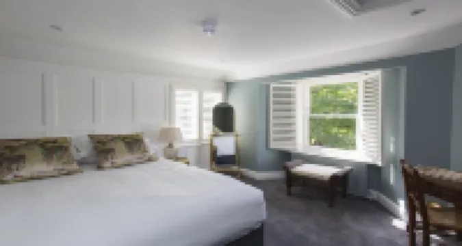 Mount Edgcumbe Hotels near Tunbridge Wells