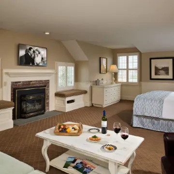 Chatham Wayside Inn