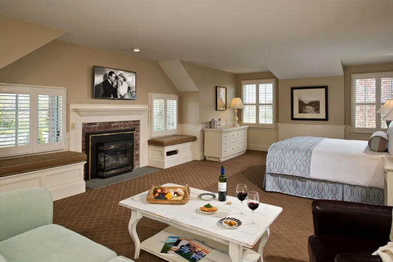 Chatham Wayside Inn