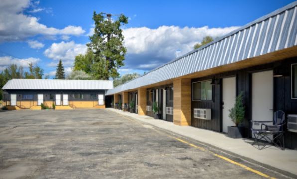 Outdoors Inn