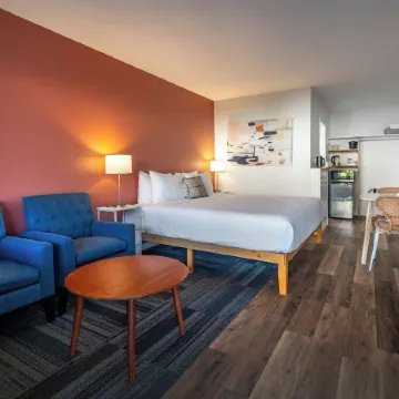 Okanagan Lakefront Resort