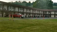 Marlinton Motor Inn - Motels