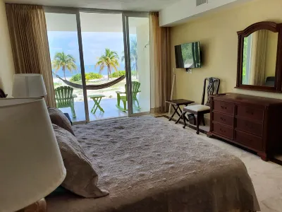 Puerta del Mar Cozumel Hotels near Cozumel International Airport