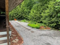 Good Times Chalet Limit 19 Chalet Hotels in Bridgton