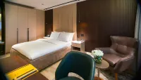 Emery Hotel Отели в г. 