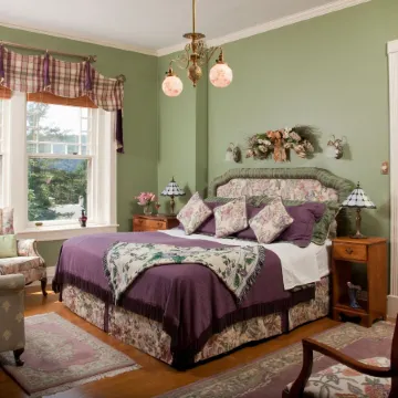 B. F. Hiestand House Bed & Breakfast