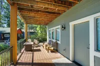 Loon Lake Waterfront Retreat: 2 Decks & Dock! - 3-Star