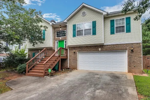 Atlanta Retreat W/ 2-Car Garage, Fenced Yard 6 Bedroom Home by Redawning