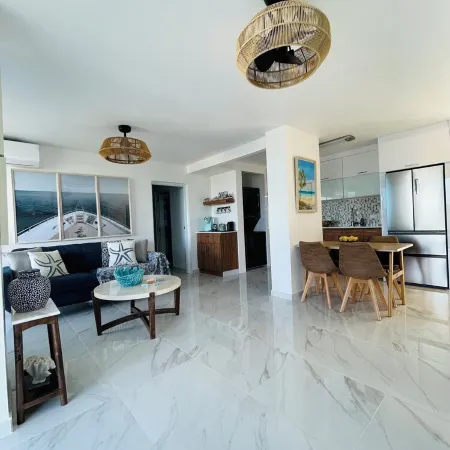 Oceanfront VIEW Fajardo, 2 BDRM+2BA Condo A/C, Olympic sized Outdoor Pool, WIFI