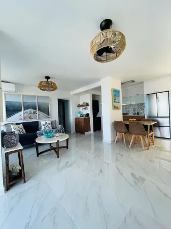 Oceanfront VIEW Fajardo, 2 BDRM+2BA Condo A/C, Olympic sized Outdoor Pool, WIFI Отели в г. Фахардо