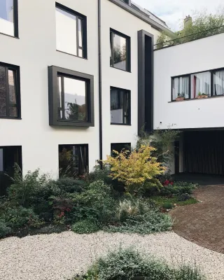 Latroupe Jardin Secret Hotels in Ixelles