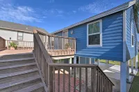 Walk to Beach and State Park! Bungalow in Galveston - Kylpylä