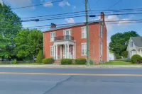 Historic West Virginia Home Built in 1854! - 3 estrellas