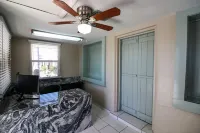 Grove City Motel Hotels in Manasota Key