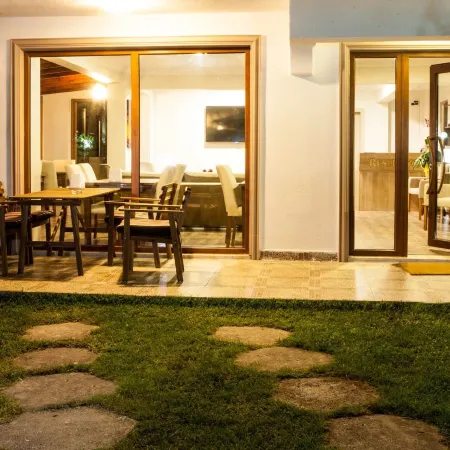 Flora Iznik Hotels & Suites