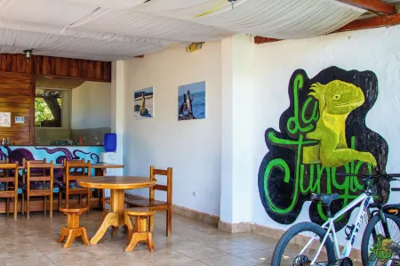 Hotel la Jungla Отели в г. Исабела