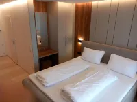 Charming Room in Central Bad Salzuflen with Balcony