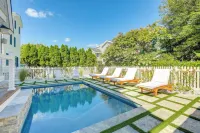 Spacious Avalon Beach House - 2 Blocks to Water! - spa