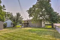 Inviting Rapid City Duplex < 2 Mi to Downtown! - appartements de vacances