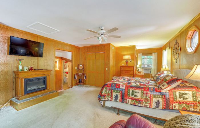 Community PerksMtn Serenity Retreat' in Newland