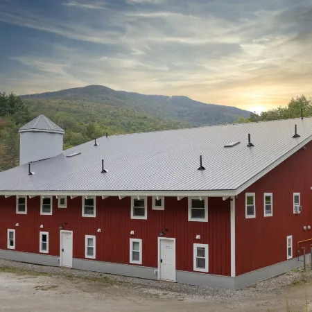 MAD River Lodge