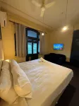 Bellbird Hotel