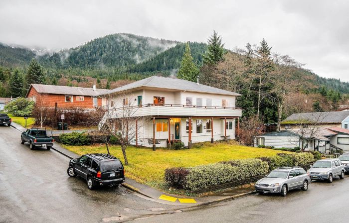 Ketchikan Home: Bay Views, 1/2 Mi to Hiking Trails