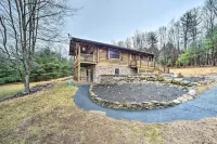 Spacious Cabin w/ Decks Near Saratoga Springs - Homestays