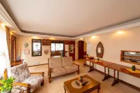 LİMON Otel FOÇA Hotels in Fevzi Çakmak