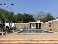 Hotel Minerva - Kolam Renang