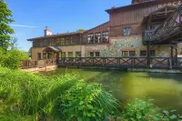 Hotel Dworek Wapionka - ที่มีที่จอดรถ