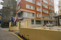 Hotel Royal Airport Hotel in zona Access Education Network Consultancy