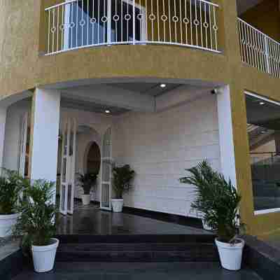 Bedzzz Xclusiv Morjim, Goa by Leisure Hotels Hotel Exterior