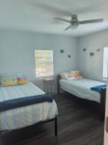 Charming 2-bedroom house with AC, WiFi in amazing Flagler Beach Close to All