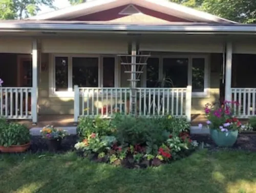 Lovely and cozy house in downtown Shediac, water view of the Shediac Ba Hotels in Shediac