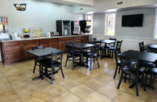 แทรเวิลลอดจ์ บายวินด์แฮม วิลเลียมส์เบิร์ก ย่านโคโลเนียล