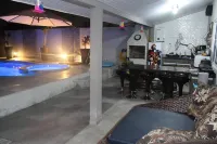 Pousada Captain Morgan Pontal do Sul com Piscina -  Apartamentos vacacionales