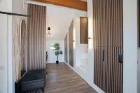 Seasun Hostel Hotels in Reseda