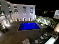 MouraSuites Hotel - Pool