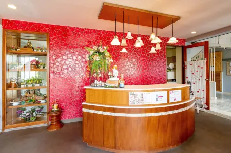 AA Resort Hotel Отели рядом с достопримечательностью «Wat Molee»