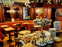 Hotel Lux Hotels near Teatro Malibran