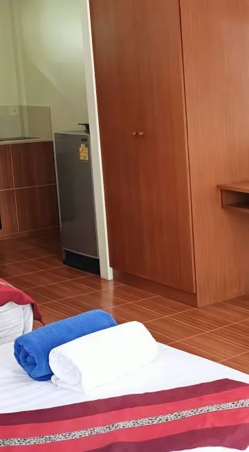 ห้องสวีทสตูดิโอครอบครัว พร้อมระเบียงวิวสวน