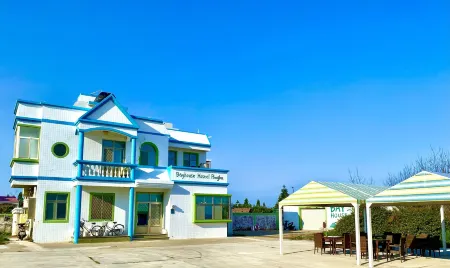 Bayhouse Hostel Penghu Отели рядом с достопримечательностью «Национальный пейзаж Чуйху»