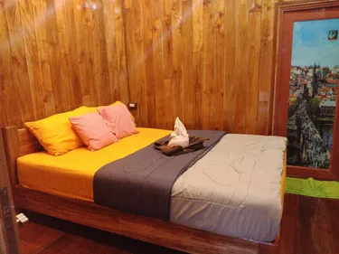 รูปภาพของคลองมาดกู๊ดวิว