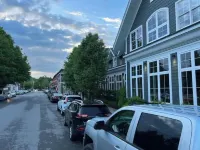 Amazing Mountain View Chalet 1 Minute from Slopes