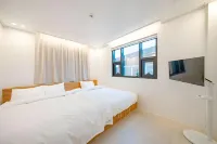 Samcheok Hideoksan Private Pool Villa Hotel a Samcheok-si