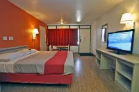 Motel 6 Sallisaw, OK